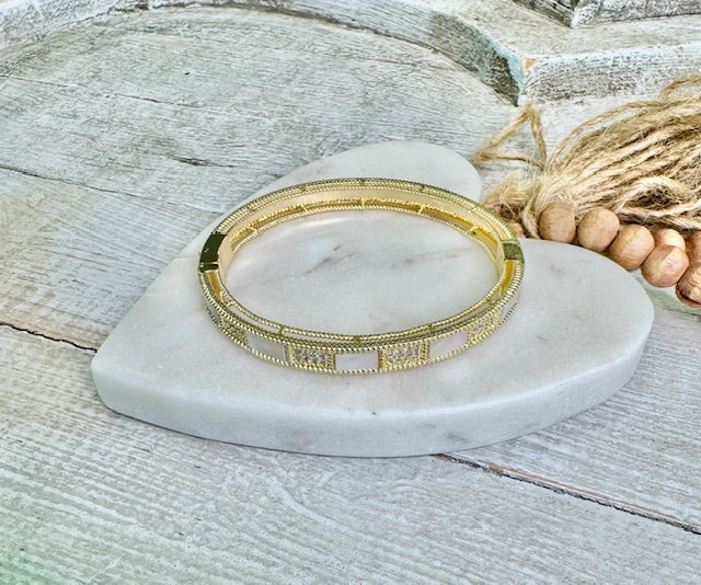 So Chic Bangle Bracelet