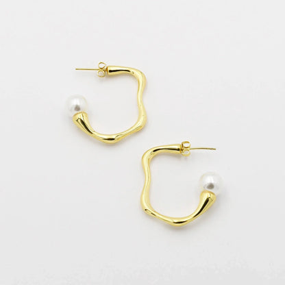 Uneven Pearl Hoop Gold